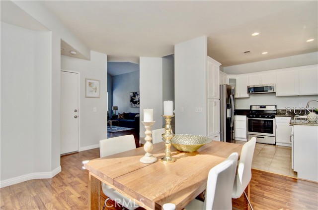 15 Sydney Court, Aliso Viejo CA: https://media.crmls.org/medias/518bbf86-61af-4385-9134-29ee07e23dde.jpg