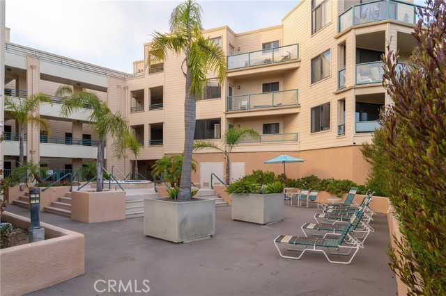 130 The Village, Redondo Beach, California 90277, 2 Bedrooms Bedrooms, ,2 BathroomsBathrooms,Residential,Sold,The Village,SB24177868