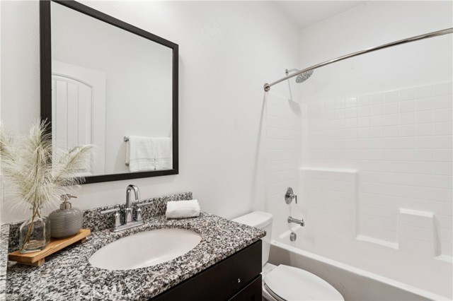 Detail Gallery Image 10 of 37 For 30535 Ridgely Way, Menifee,  CA 92584 - 4 Beds | 2 Baths
