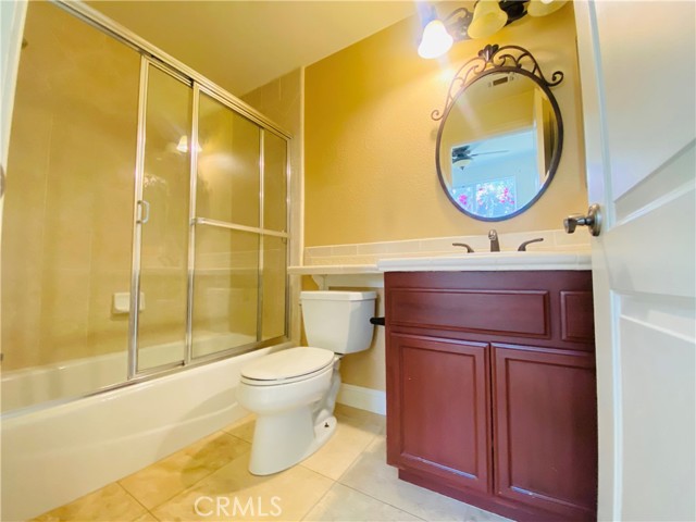 Detail Gallery Image 11 of 33 For 22214 Whirlaway Ct, Canyon Lake,  CA 92587 - 4 Beds | 3/1 Baths