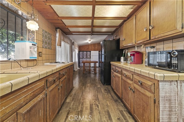 15374 Gaskell Road, Rosamond CA: https://media.crmls.org/medias/518d56ce-a834-47ed-a402-e80e3fca29e5.jpg