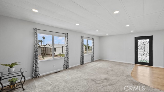 Detail Gallery Image 9 of 59 For 1400 13th St #206,  Upland,  CA 91786 - 2 Beds | 2 Baths
