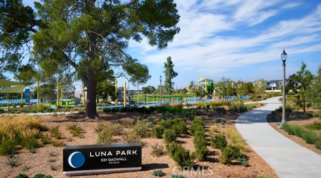 Detail Gallery Image 5 of 11 For 204 Briar Moon, Irvine,  CA 92618 - 4 Beds | 4/1 Baths