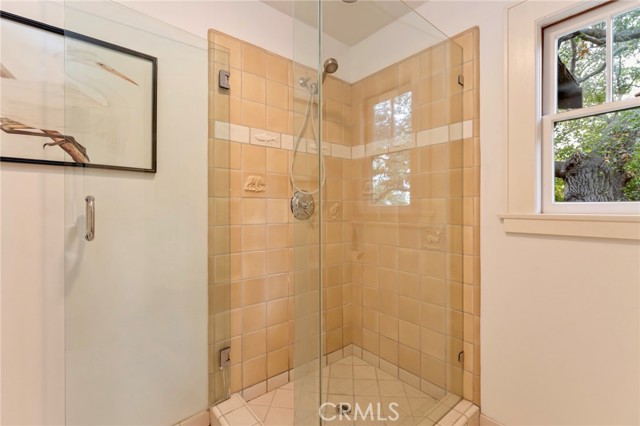 Detail Gallery Image 41 of 74 For 354 N Canon Ave, Sierra Madre,  CA 91024 - 4 Beds | 3/1 Baths