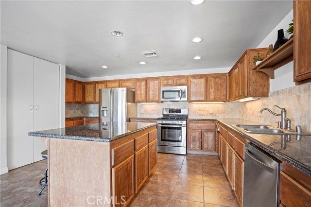13200 Pacific Promenade, Playa Vista CA: https://media.crmls.org/medias/518df817-c7cd-4617-98c1-720f514a7f51.jpg