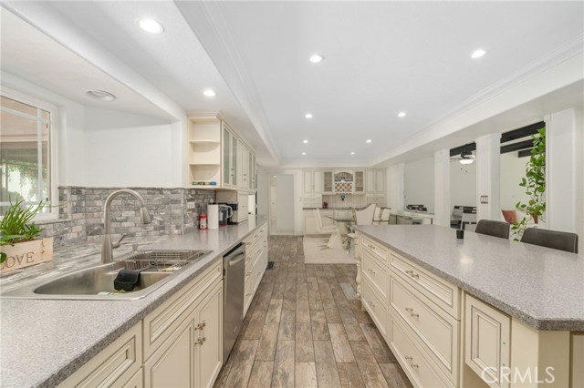 Detail Gallery Image 12 of 49 For 4303 N Golden, San Bernardino,  CA 92404 - 5 Beds | 3/1 Baths