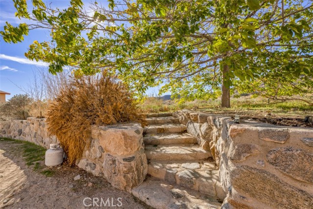 Detail Gallery Image 12 of 52 For 50720 Panorama, Morongo Valley,  CA 92256 - 3 Beds | 3 Baths