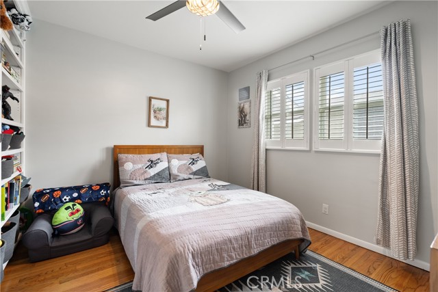 6860 E Roxanne Way, Long Beach CA: https://media.crmls.org/medias/518fc094-8dd9-4ef0-bc88-28dd5ba027cd.jpg