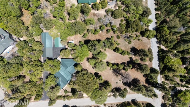 Detail Gallery Image 4 of 71 For 10820 Bonita Way, Wofford Heights,  CA 93285 - 4 Beds | 3 Baths