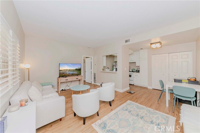 31 Gaviota, Rancho Santa Margarita CA: https://media.crmls.org/medias/5190ca0f-0d97-4b03-bdee-6a7c6e2fd7be.jpg