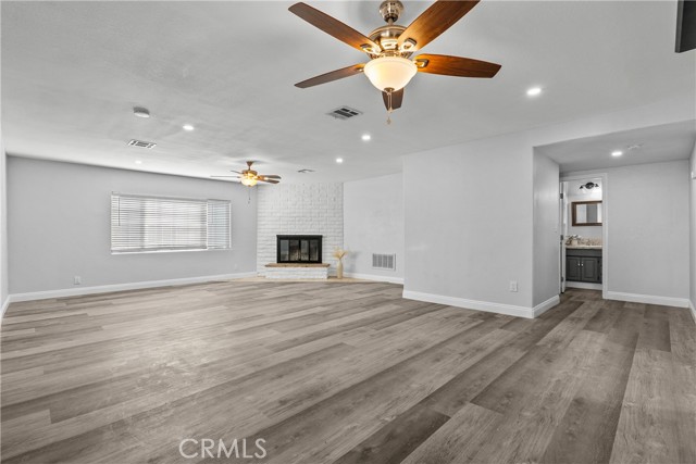 Detail Gallery Image 8 of 33 For 4550 W Avenue L2, Quartz Hill,  CA 93536 - 5 Beds | 3 Baths