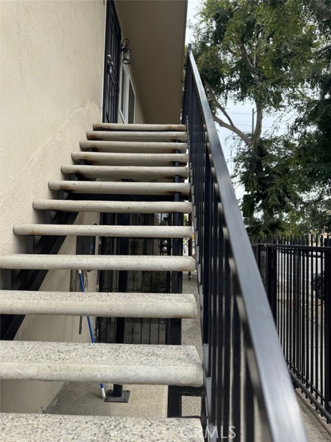Detail Gallery Image 4 of 71 For 9205 S San Pedro St, Los Angeles,  CA 90003 - – Beds | – Baths