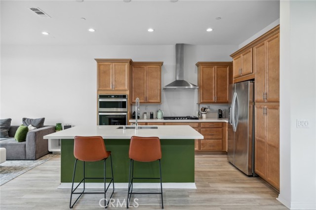 Detail Gallery Image 4 of 29 For 160 Keeper, Irvine,  CA 92618 - 2 Beds | 2/1 Baths