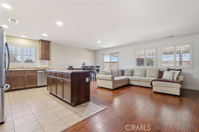 Detail Gallery Image 10 of 34 For 3086 Hawthorne Rd, Perris,  CA 92571 - 3 Beds | 2 Baths