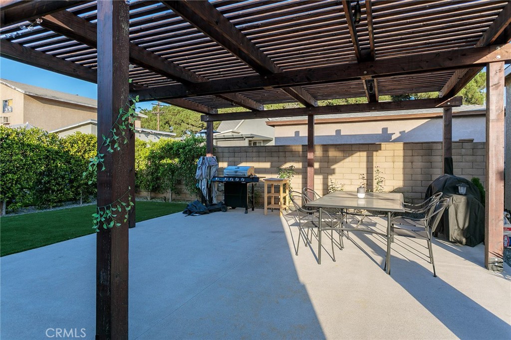 MLS #OC25147950 img 7