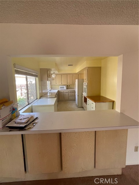 Detail Gallery Image 6 of 12 For 22336 Mobile St, Woodland Hills,  CA 91303 - 3 Beds | 2 Baths