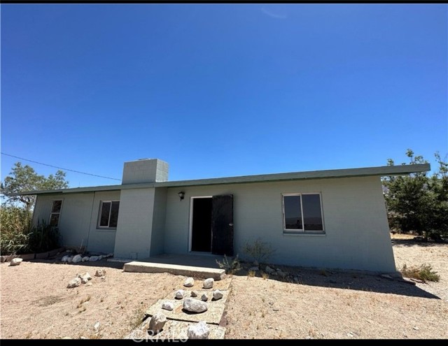 Detail Gallery Image 5 of 35 For 36281 Fleetwood St, Lucerne Valley,  CA 92356 - 3 Beds | 2 Baths