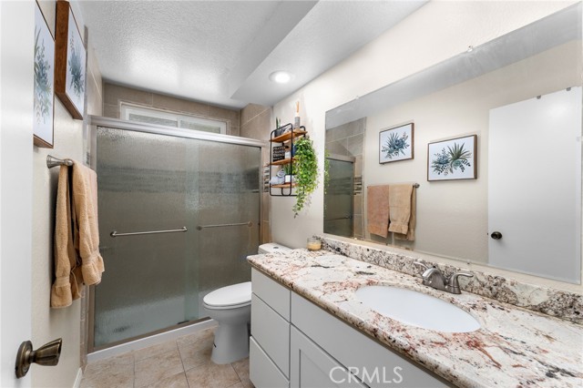 6264 N Beechwood Avenue, San Bernardino CA: https://media.crmls.org/medias/51945fdf-2bdd-437e-85af-5c75ba2d063a.jpg