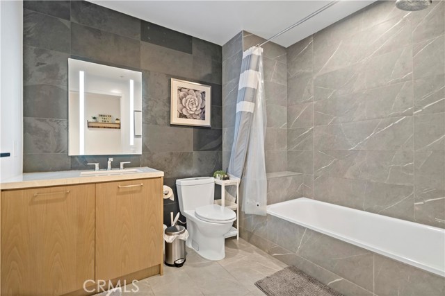 Detail Gallery Image 24 of 28 For 400 South Broadway #907,  Los Angeles,  CA 90013 - 1 Beds | 1 Baths