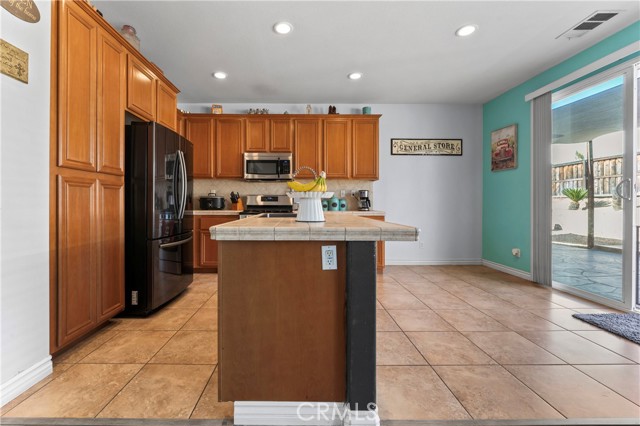 Detail Gallery Image 20 of 42 For 27106 Dracaea Ave, Moreno Valley,  CA 92555 - 4 Beds | 2 Baths