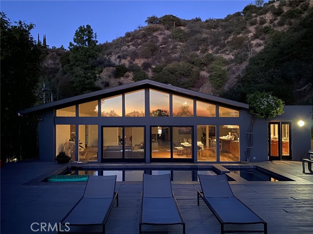 2420 Bowmont Drive, Beverly Hills CA: https://media.crmls.org/medias/51961c80-36dd-481c-98b9-d29e2e343e98.jpg