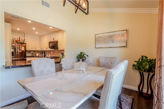 Detail Gallery Image 8 of 27 For 1401 Pinon Pl #1,  Fullerton,  CA 92835 - 3 Beds | 2 Baths