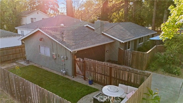 Detail Gallery Image 6 of 57 For 1608 Broadway, Chico,  CA 95928 - 3 Beds | 2 Baths