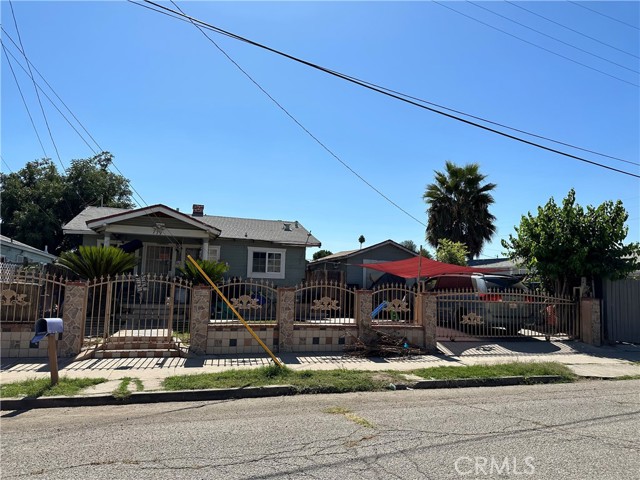 779 W Olive St, San Bernardino, CA 92410