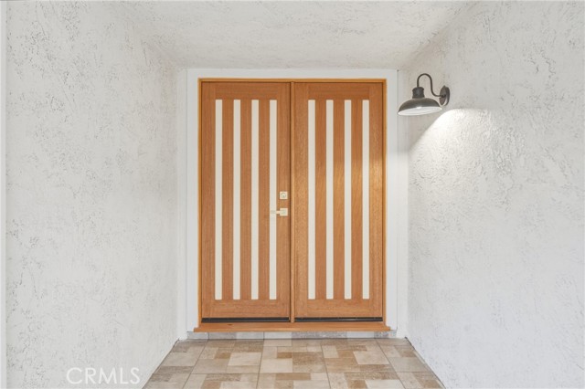 Detail Gallery Image 39 of 59 For 15335 Seine Cir, Irvine,  CA 92604 - 6 Beds | 4 Baths