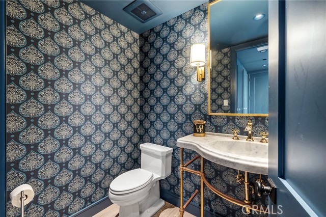 2428 The Strand, Hermosa Beach CA: https://media.crmls.org/medias/5197b003-8b9f-4af4-8b81-2de34a7f70c5.jpg