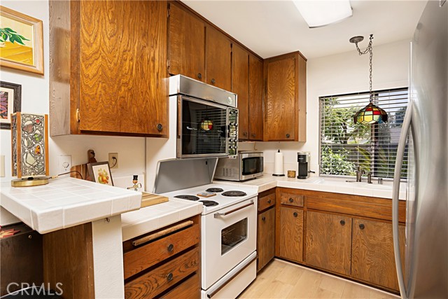 Detail Gallery Image 12 of 44 For 17416 via Lindo #101,  Tustin,  CA 92780 - 3 Beds | 2 Baths