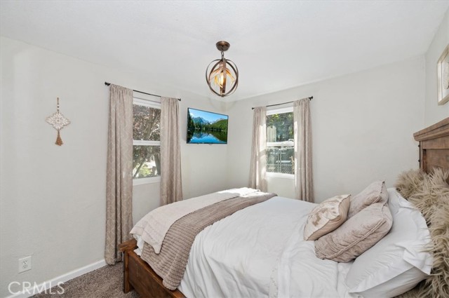 396 Log, Crestline, CA 92325
