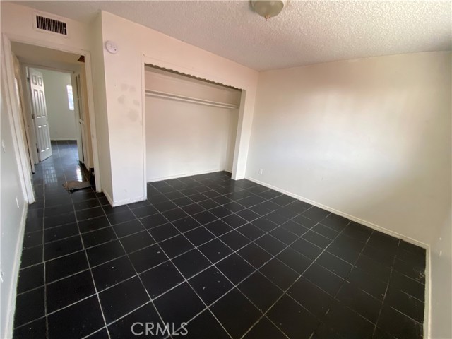 1108 Monterey Street, Bakersfield CA: https://media.crmls.org/medias/51991d32-3da0-48f9-bb07-22daa5eabf37.jpg