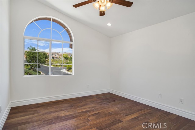 19900 Mariposa Creek Way Way, Porter Ranch CA: https://media.crmls.org/medias/51994043-088d-4465-8494-22fe74a7b2d0.jpg