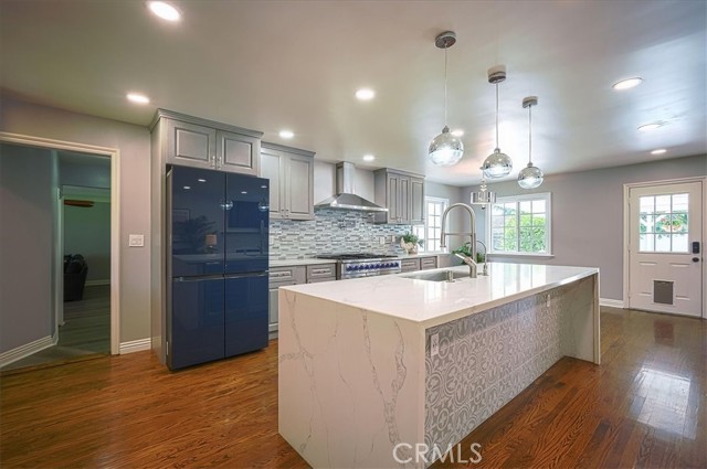 1375 N Euclid Avenue, Upland CA: https://media.crmls.org/medias/5199b131-8c13-4428-88cc-3988943182cc.jpg