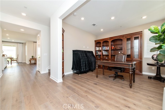 32464 Old Sage Dr, San Juan Capistrano CA: https://media.crmls.org/medias/5199c67f-ab7a-4084-912b-96795c880e9e.jpg