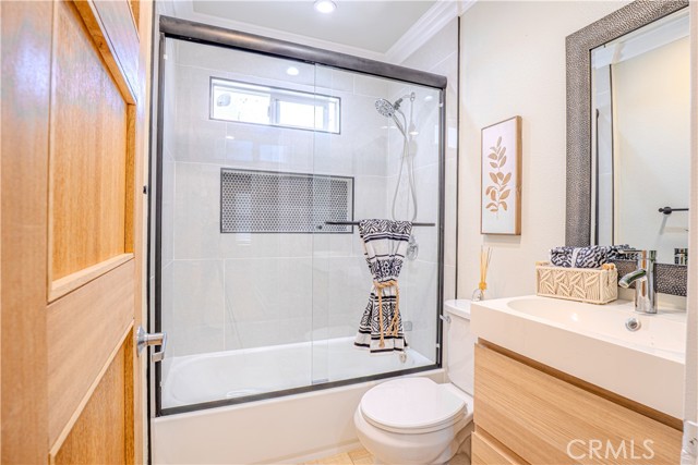 Detail Gallery Image 25 of 38 For 417 E 44th Way, Long Beach,  CA 90807 - 3 Beds | 2 Baths