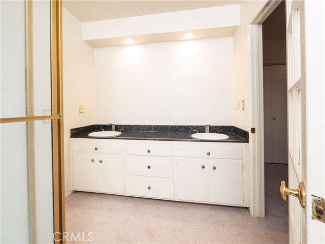 Detail Gallery Image 18 of 32 For 4227 Miramonte Pl, Riverside,  CA 92501 - 3 Beds | 2/1 Baths