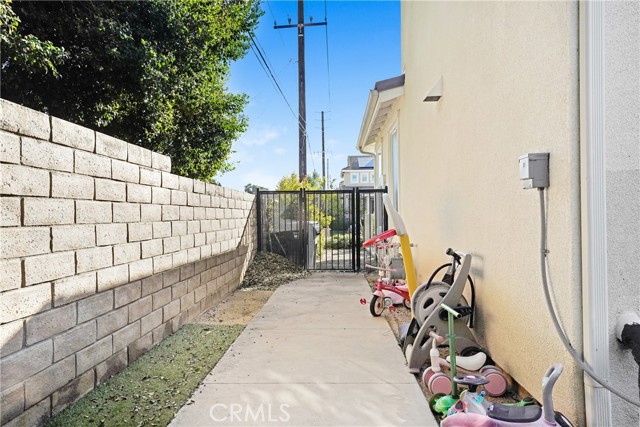 Detail Gallery Image 36 of 38 For 13223 Norfolk Ct, Moorpark,  CA 93021 - 3 Beds | 2/1 Baths