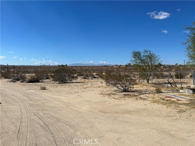 Detail Gallery Image 22 of 26 For 63737 Gibson Rd, Joshua Tree,  CA 92252 - 1 Beds | 1 Baths