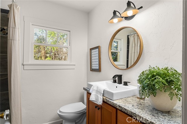Detail Gallery Image 20 of 47 For 1920 W Sacramento, Chico,  CA 95926 - 5 Beds | 2/1 Baths