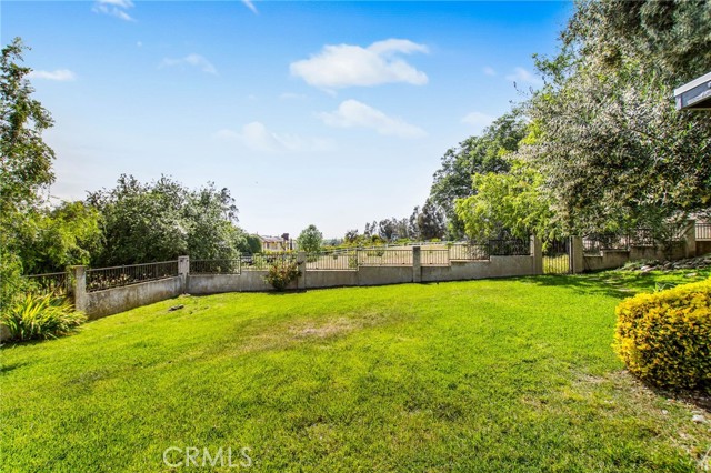 Detail Gallery Image 3 of 45 For 5404 Ridgeview Ave, Rancho Cucamonga,  CA 91737 - 4 Beds | 2/1 Baths