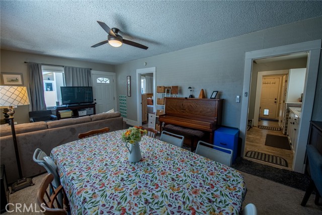 922 W 3rd Street, San Pedro CA: https://media.crmls.org/medias/519d5e43-bae4-41bb-8b6e-432b8a3f534e.jpg