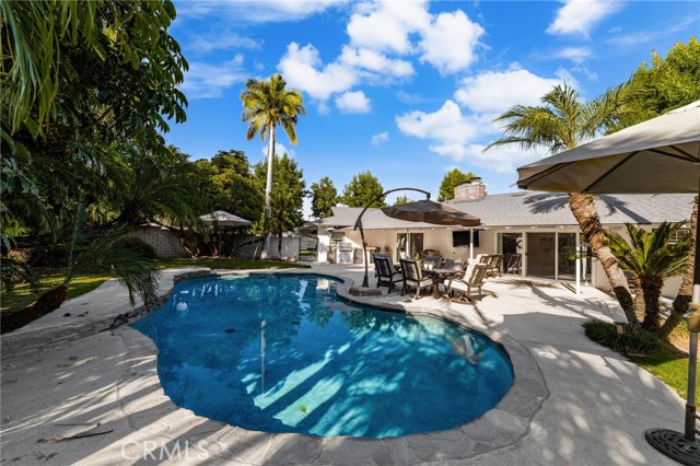 5371 Grandview Avenue, Yorba Linda CA: https://media.crmls.org/medias/519d5f6c-fe75-401d-9b45-552414599d70.jpg