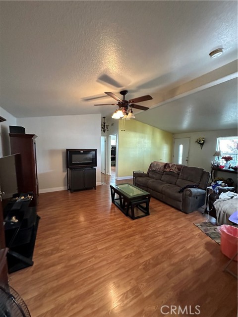 Detail Gallery Image 9 of 39 For 4400 W Florida Ave #286,  Hemet,  CA 92545 - 3 Beds | 2 Baths