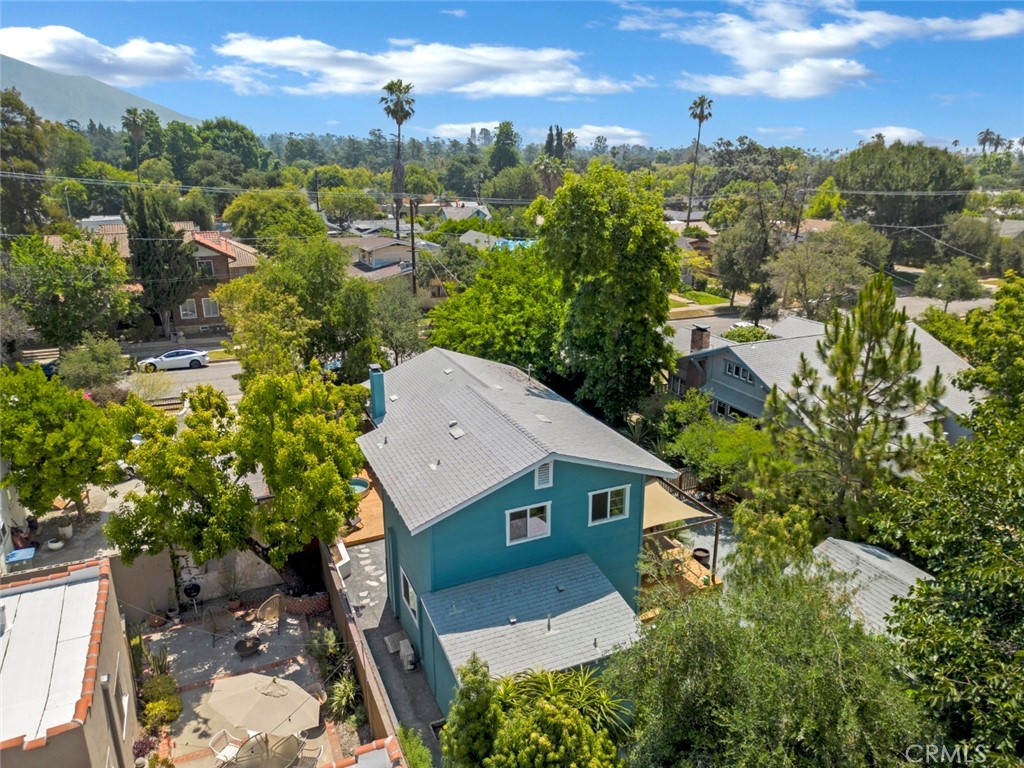 https://media.crmls.org/medias/519d821d-d3ab-4b3d-bae6-6f076114fb3d.jpg?preset=X-Large