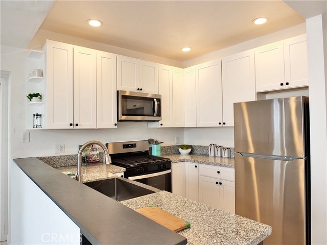 Detail Gallery Image 19 of 47 For 640 W 4th St #403,  Long Beach,  CA 90802 - 2 Beds | 2 Baths