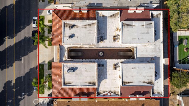 Detail Gallery Image 11 of 21 For 17115 Chatsworth St, Granada Hills,  CA 91344 - – Beds | – Baths