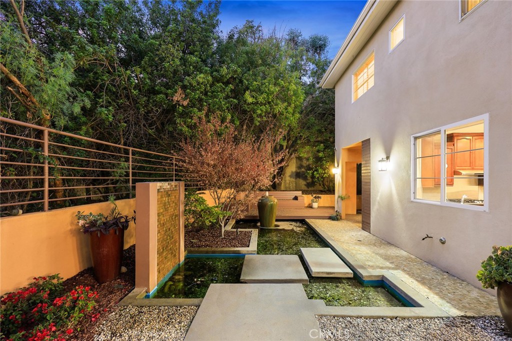 MLS #WS25245039 image #40