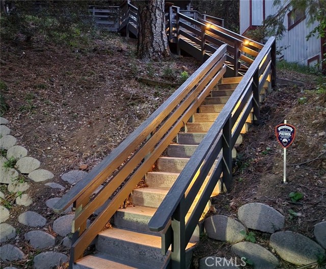 Detail Gallery Image 2 of 46 For 828 Fern Dr, Crestline,  CA 92325 - 2 Beds | 1/1 Baths